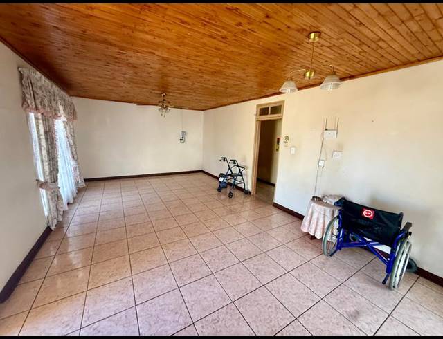 3 BEDROOM HOUSE FOR SALE IN VANDERBIJLPARK CW 5